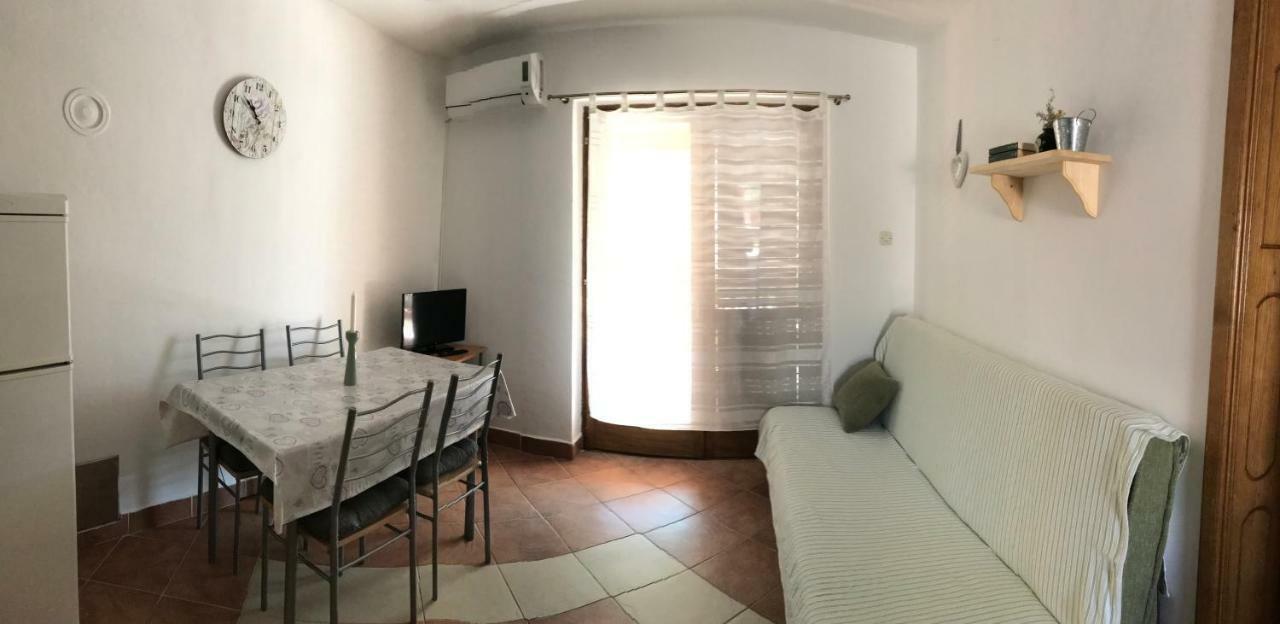 Apartments Di Gallo Jezera Esterno foto